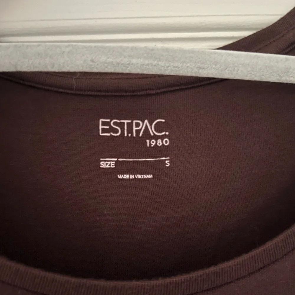 Women's Brown Long Sleeve Crop Top Pacsun - Picture 3 of 4